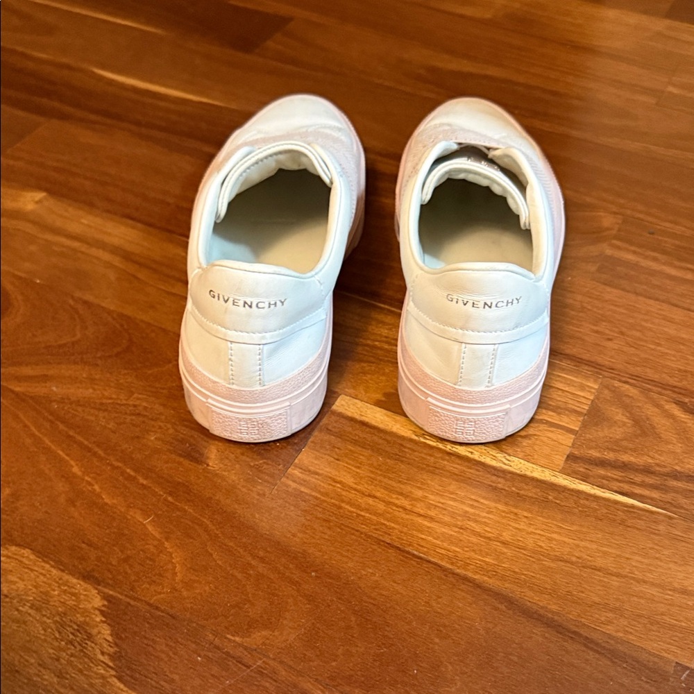 Givenchy Women's Sneakers in White and Light Pink - Picture 5 of 7